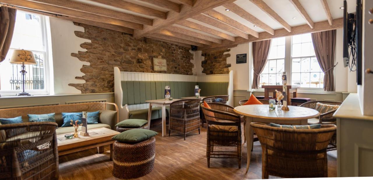 The Oak House Hotel Axbridge ภายนอก รูปภาพ The interior of the restaurant