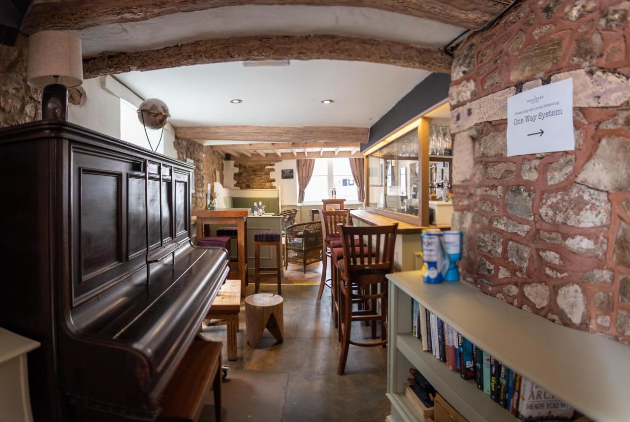 The Oak House Hotel Axbridge ภายนอก รูปภาพ The interior of the Old Post Office