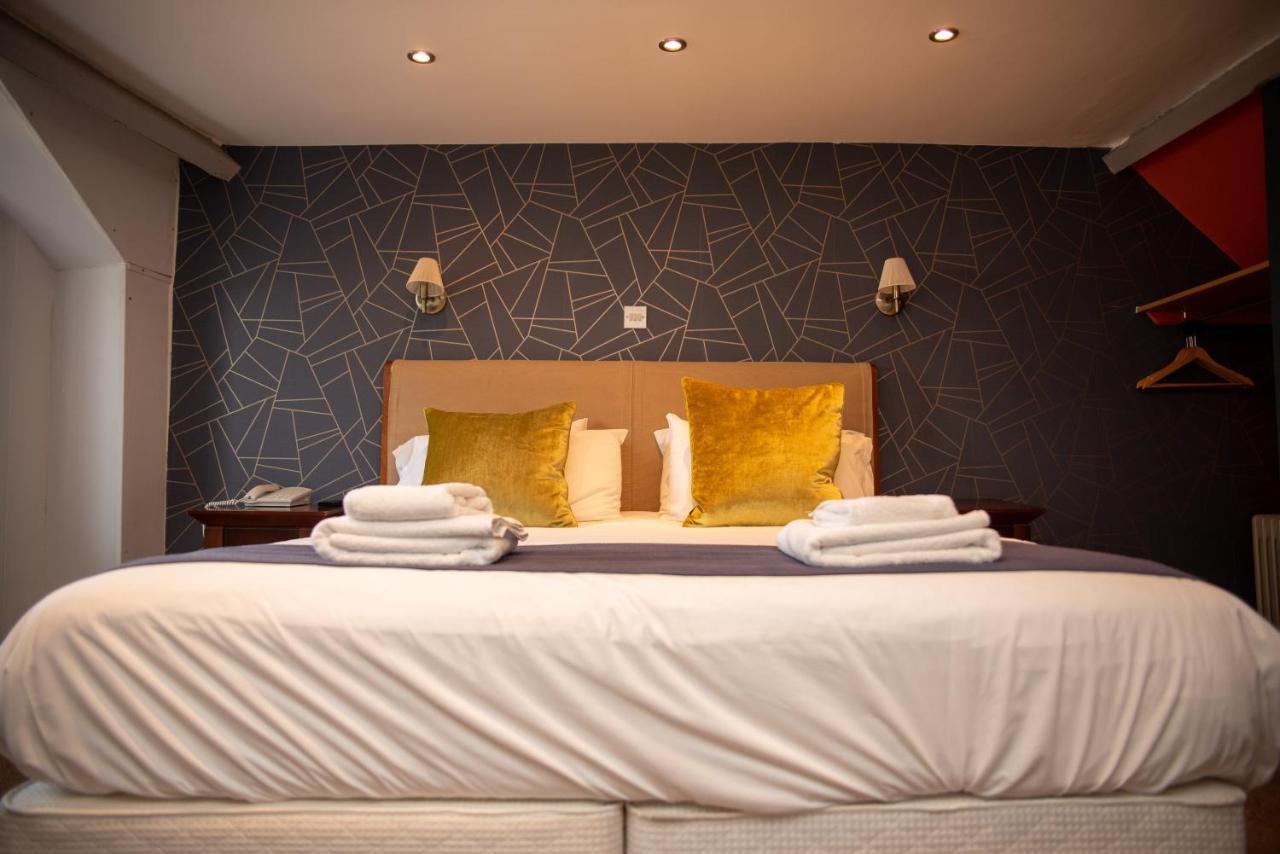 The Oak House Hotel Axbridge ภายนอก รูปภาพ A bedroom at the hotel
